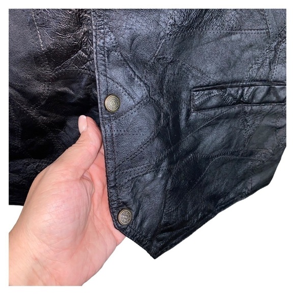 Vintage Men's Patchwork Style Black Leather Snap Front Vest Sz‎ Large - Picture 3 of 8